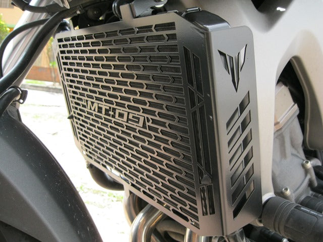 RADIATOR SHIELD