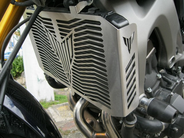 RADIATOR SHIELD