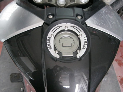 HORSESHOE FOR TANK BAG