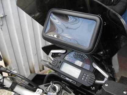 BASE FOR GPS-CELLULAR