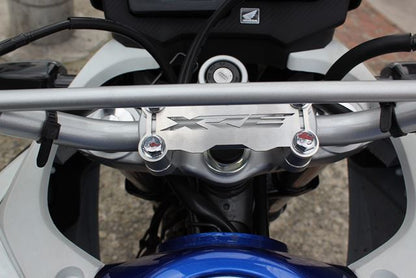 XRE3LA - LUJO ACUTRAX