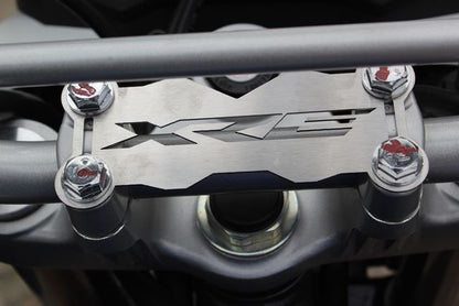 XRE3LA - LUJO ACUTRAX