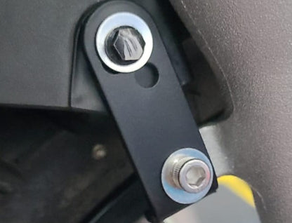 XRE3ELGD - ELEVADOR GUARDABARROS DELANTERO ABS