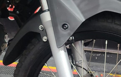 XRE3ELGD - ELEVADOR GUARDABARROS DELANTERO ABS